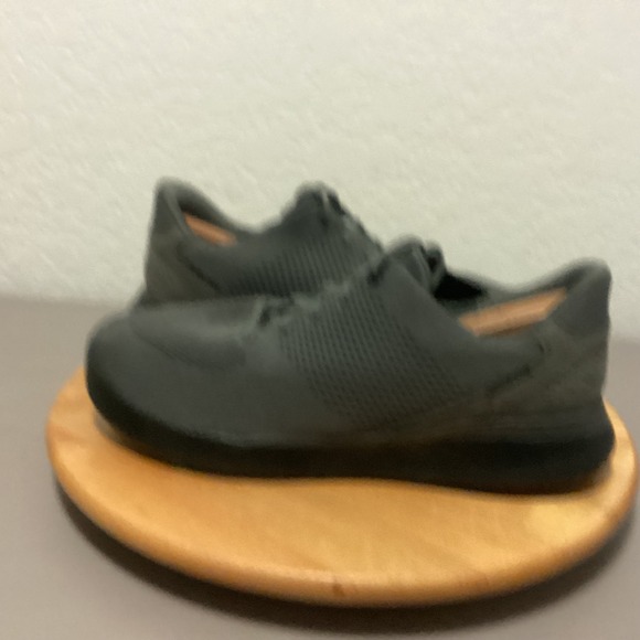 Kizik Other - Kizik Men's Grey Wide‎ Fit Slip On Sneakers Shoes Size 13.5 Wide Lace-up Comfort